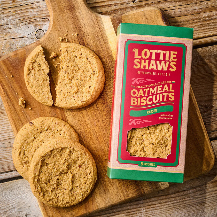 Lottie Shaw's Oatmeal & Raisin Biscuit Box 180g